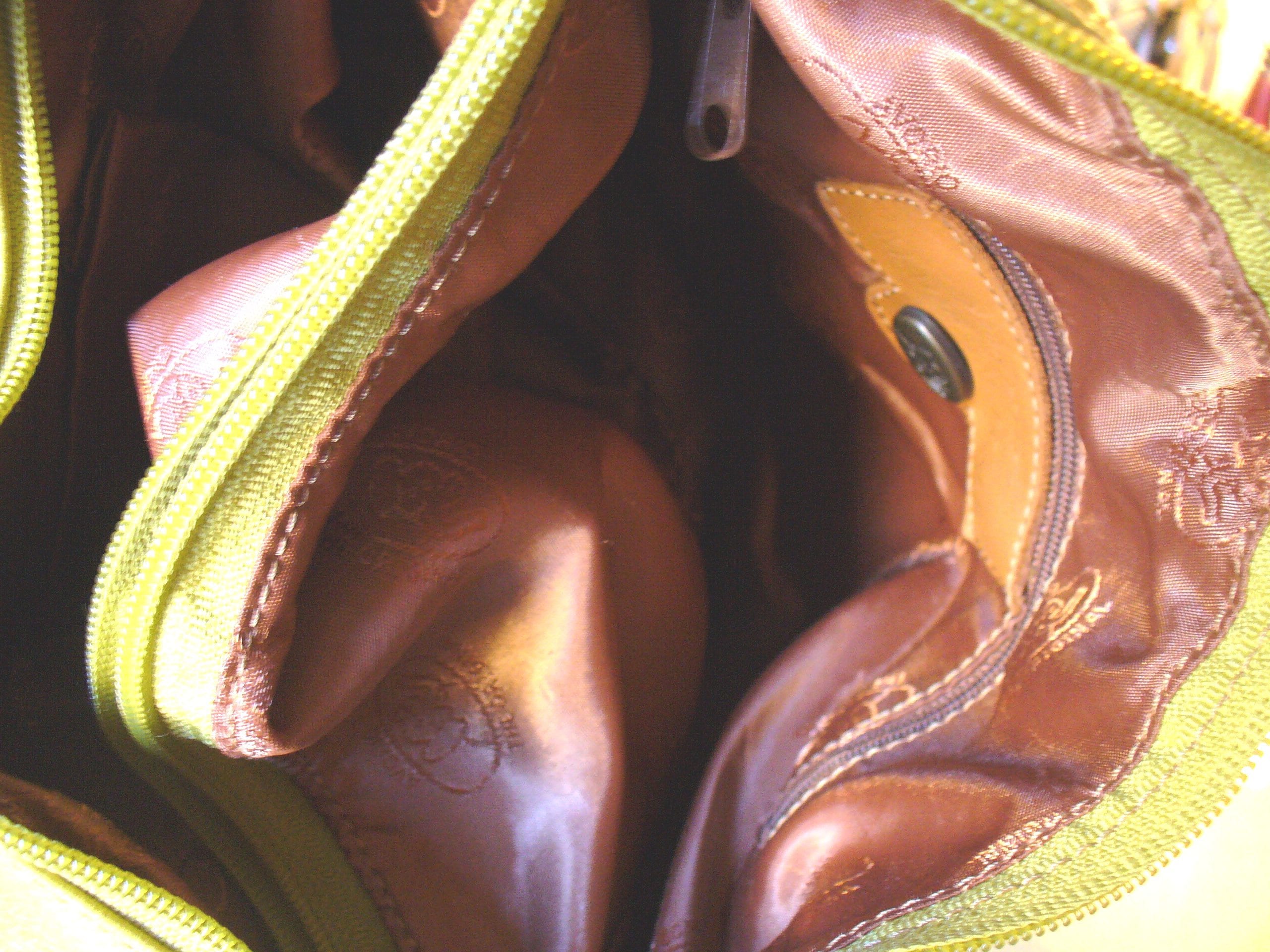 Avorio leather purses deals