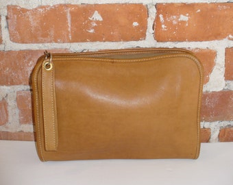 Vintage Made in Italy Caramel Wrist Strap Clutch