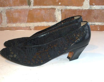 Phyllis Poland Made in Italy Lace Heels Size 7.5 B US