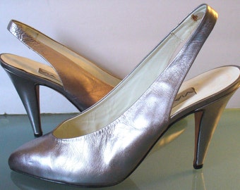 Via Spiga Metallic Leather Silver Sling Back Heels Made in Italy Size 8 M US