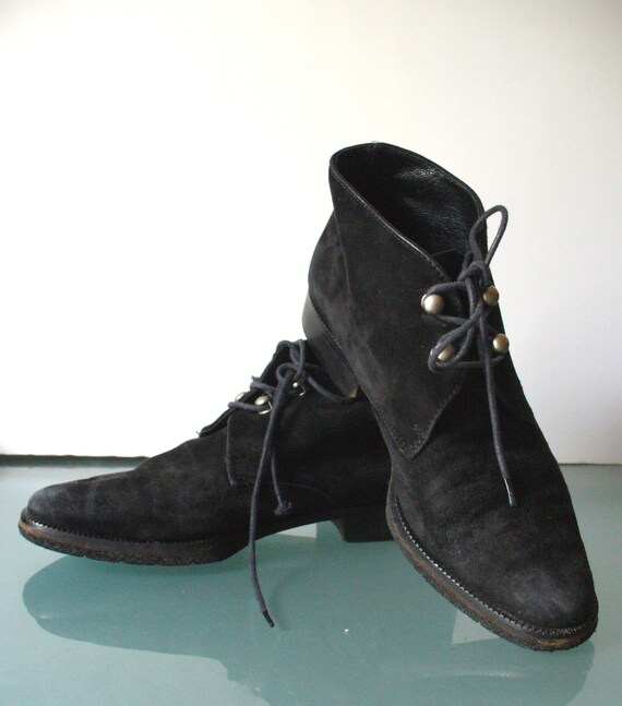 Vintage Joan & David Made in Italy Suede Desert Bo
