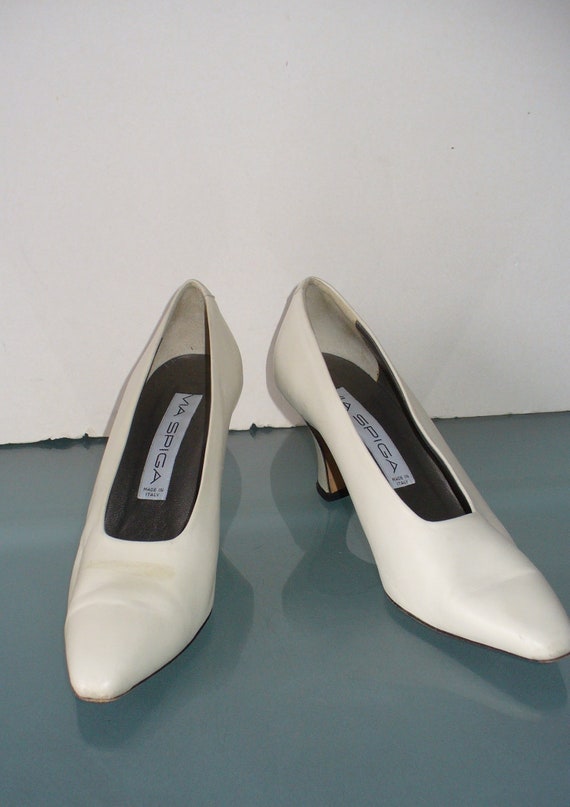 Via Spiga Made in Italy Ivory Squash Heel Pumps S… - image 4