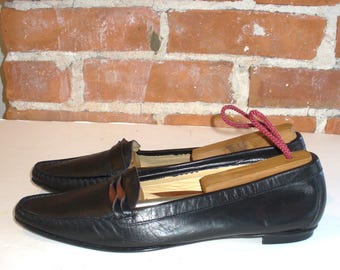 Vintage Tommy Bahama Black Loafers  Made in Italy Size 9M