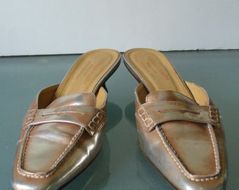 Donald J Pliner Made in The Mountains of Italy  Metallic Slides Size 8.5 M