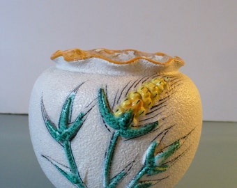 Vintage Made in Italy  Flower Pot Wheat Motif