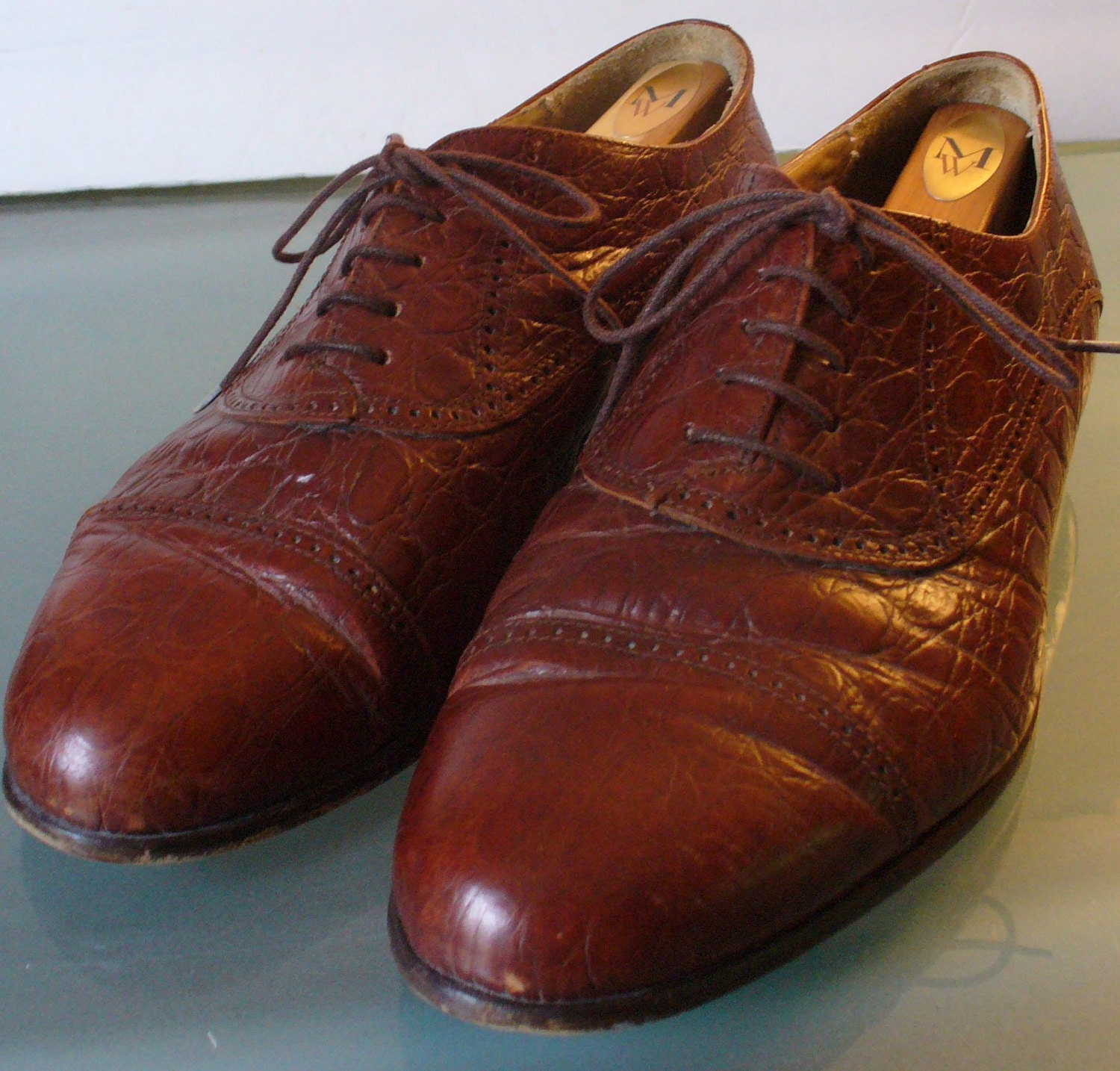 johnston murphy alligator shoes