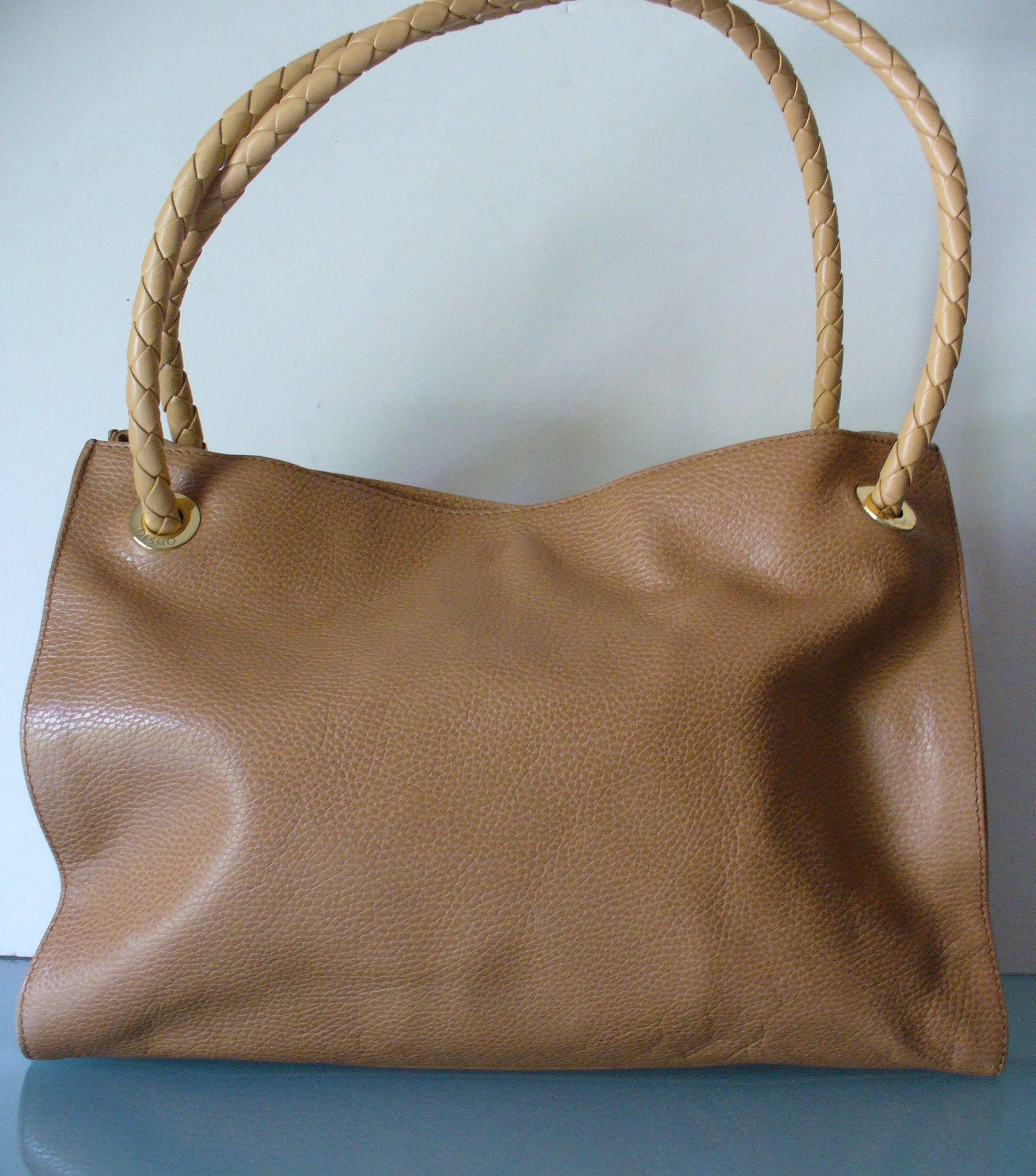 desmo-made-in-italy-butterscotch-pebbled-leather-tote-bag