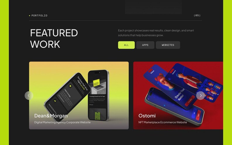Pode incluir: Uma p&aacute;gina web de portf&oacute;lio intitulada Featured Work com fundo escuro. Exibe dois cart&otilde;es de projeto: Dean&Morgan, um site de ag&ecirc;ncia de marketing digital, e Ostomi, um site de marketplace NFT, ambos com visualiza&ccedil;&otilde;es m&oacute;veis.