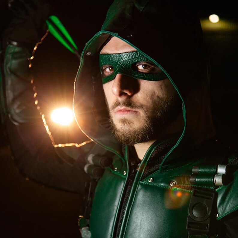 Arrow Leather Mask Green Cosplay Serie Tv Show Half Mask Super Hero Halloween Masquerade Carnival Party Superheroe Men Comic Oliver Queen
