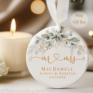 Adorno de Sr. y Sra. - Regalo de bodas - Nuestra primera Navidad casados - Adorno de pareja - Regalo para recién casados - Personalizado