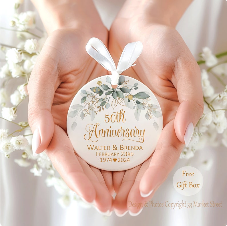 Personalized Anniversary Gift - Wedding Gift for Couple - Anniversary Gift For Her - 1st Anniversary Gift - Anniversary Ornament afbeelding 2