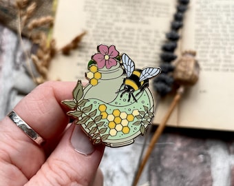 Bee Enamel Pin | Cute Bee | Owl Gifts | Witchy Enamel Pin | Bee Lover | Witchy Pin | Woodland Pin | Spooky Pin | Woodland Gifts | Bee Art