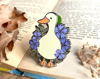 Goose Enamel Pin | Goose Pin | Cute Goose | Goose Gifts | Cottagecore Enamel Pin | Cottagecore Gift | Goose Lover | Cottagecore Pin