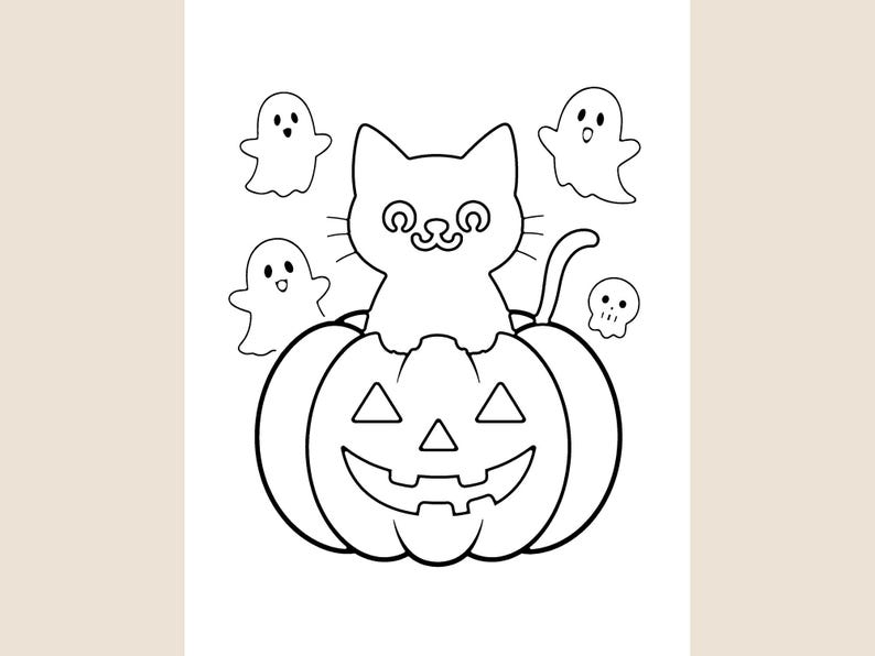 Peut inclure: Une illustration en noir et blanc au trait repr&eacute;sentant un chat assis &agrave; l'int&eacute;rieur d'une citrouille sculpt&eacute;e en lanterne. La sc&egrave;ne comprend trois petits fant&ocirc;mes et un minuscule cr&acirc;ne flottant autour du chat, le tout en contours simples.