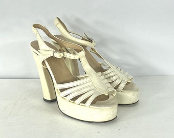 1970s white leather platform sandals - size 5 - 1970s platform shoes - 1970s platforms - 1970s platform sandals - super high platforms