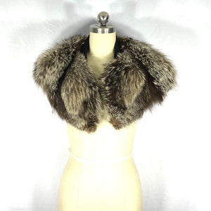 1930s fur capelet - size small to medium - 1930s brown fox and mink fur capelet - 1930s movie star glamour - 1930s capelet - fur shrug