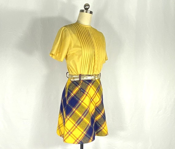 1960s yellow and blue plaid wool mini skirt - sma… - image 2