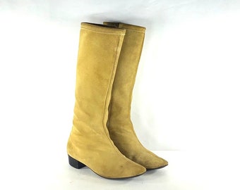Botas de invierno de ante color canela de los años 60 con forro de piel de oveja sintética (talla 6)