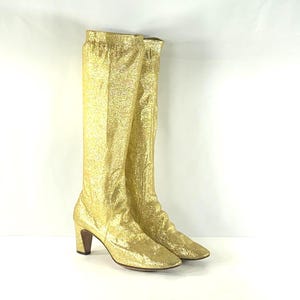 1960s Beth Levine gold go go boots size 1960s gold gogo boots 1960s  mod boots metallic lurex gold boots 1960s gold boots