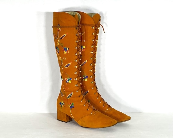 1960s Embroidered Suede Lace Up Boots - Size 7.5