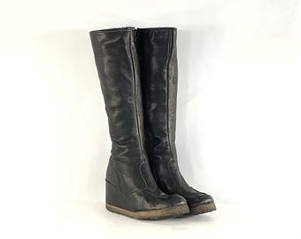 1970s Black Leather Platform Wedge Boots - Size 6.5