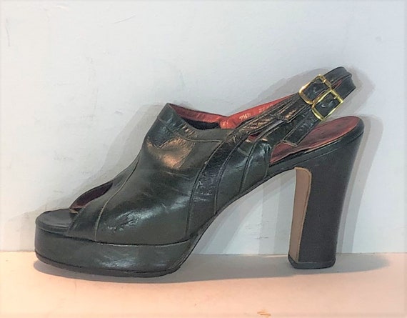 1970s dark green leather platform sandals - size 7