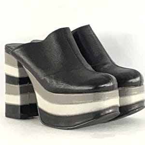 1990s El Dantes platform mules - size 7.5 - vegan- 1990s black and grey leather platform shoes -  1990s platforms - Y2k goth shoes