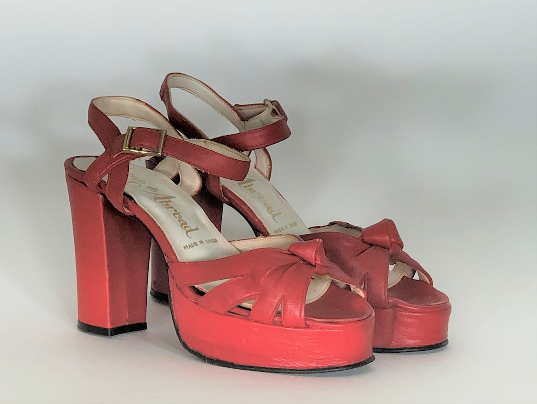 1970s Red-orange Leather Platform Sandals Size 1970s