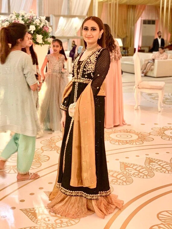 formal wedding wear pakistani