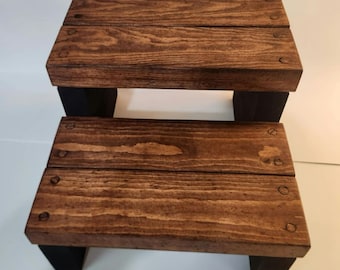 Indoor/Outdoor Multipurpose 2-Step Pine Step-Stool