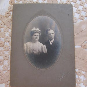 Original Photograph Antique Circa Late 1800's // Couple Portrait Woman Man Victorian Edwardian CDV Cabinet Card Mounted Photo 5" x 7"