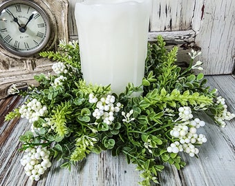 Harpeth Cream Berry Pillar Candle Ring