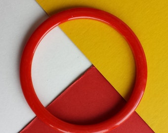 Vintage Red Orange Vermilion & Yellow Marbled Bakelite/Catalin Bangle Bracelet 1940s