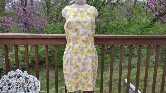 yellow dress size 10