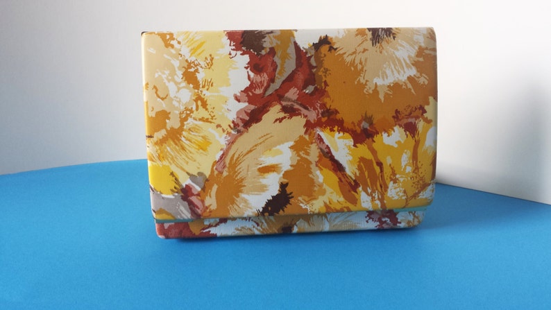 ON SALE Vintage Jewelry Box Flower Burst Pattern Yellow and Gold 1960s