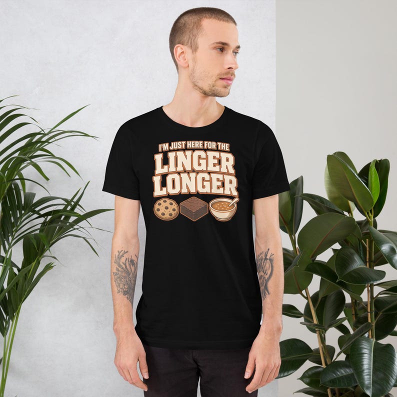 Ik ben hier alleen voor de lol. Grappig LDS-shirt, Mormoons humoristisch T-shirt, T-shirt voor wijkactiviteiten, cadeau voor de Hulpvereniging, T-shirt voor een kerkelijke potluck. afbeelding 1