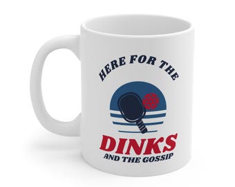 Taza de pickleball "Aquí para los chismes y las bromas", regalo divertido de pickleball para mujeres, regalo para la abuela, regalo para la pareja de pickleball, regalo de cumpleaños