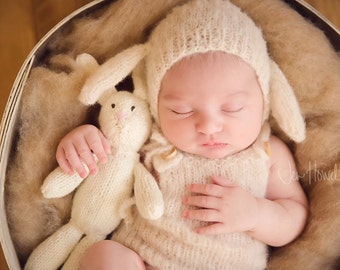 Newborn baby girl or boy, hand knitted  Romper Overall and LittleLamb Bonnet set/ Luxury yarn Photography Prop/ Baby Alpaca Romper