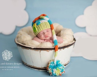 Newborn Baby multicolor Knitted Striped Elf Hat with pom pom and buttons for Photography Props