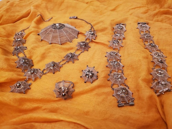 Antique Victorian Spiderweb Jewelry Set • 1900s Vi
