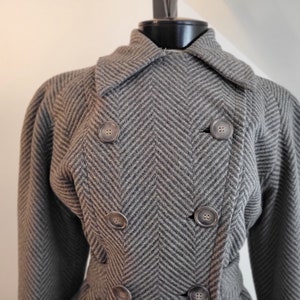 BONWIT TELLER, vintage 1940s black velvet jacket coat, fitted princess cut new look, nipped waist