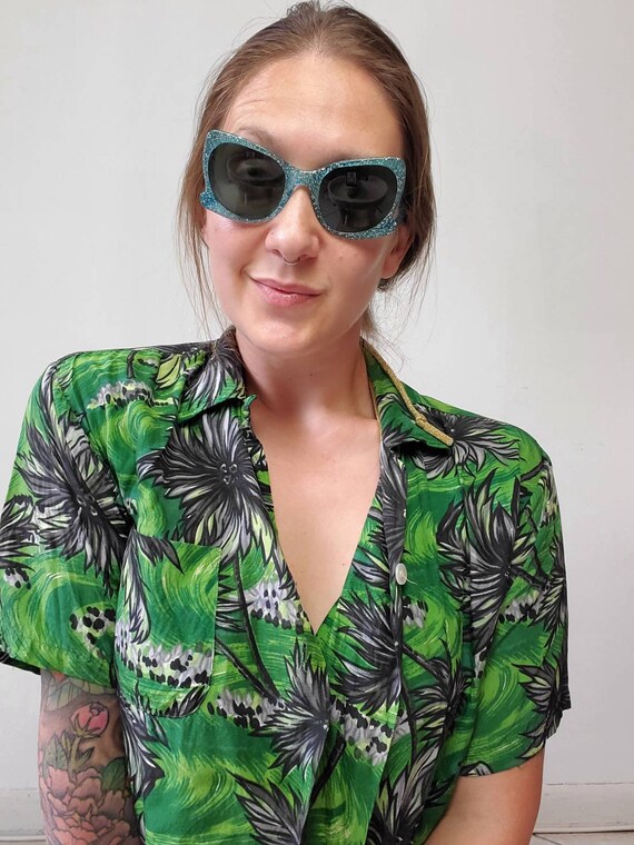 Vintage 1940s 50s Rayon Hawaiian Shirt • Aloha • P