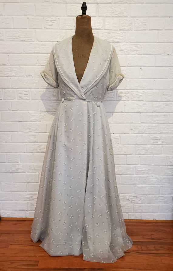 Vintage Pale Grey Dressing Gown • 1940s 50s Lounge
