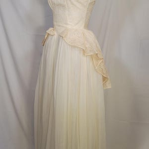 Vintage 1950s Sweetheart Lace Wedding Gown 26 Inc…