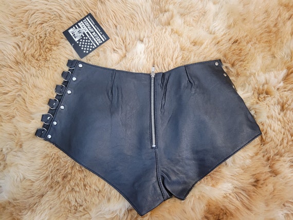 Vintage 1990s Leather Hot Pants Y2K Peekaboo Leat… - image 8