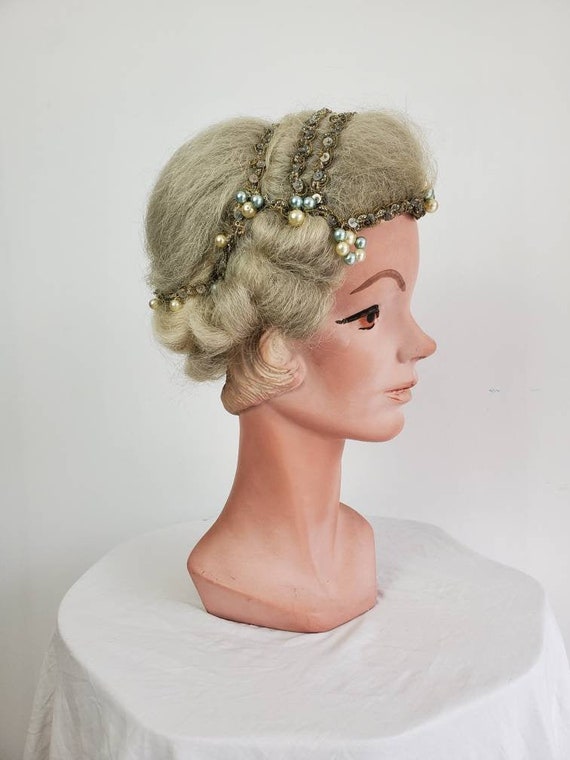 Vintage 1910s 20s Flapper Cloche Wig • Fashion Wi… - image 2