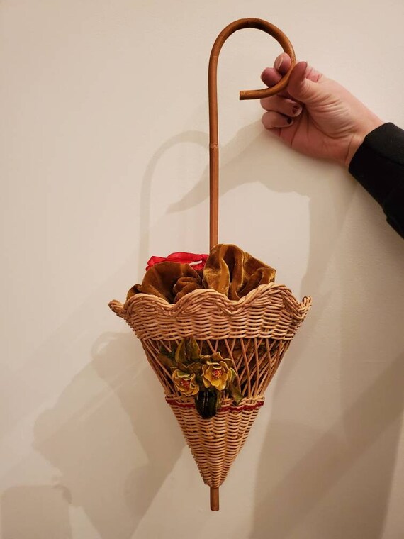 Vintage 1950s Wicker Parasol Bag • Wicker Handbag