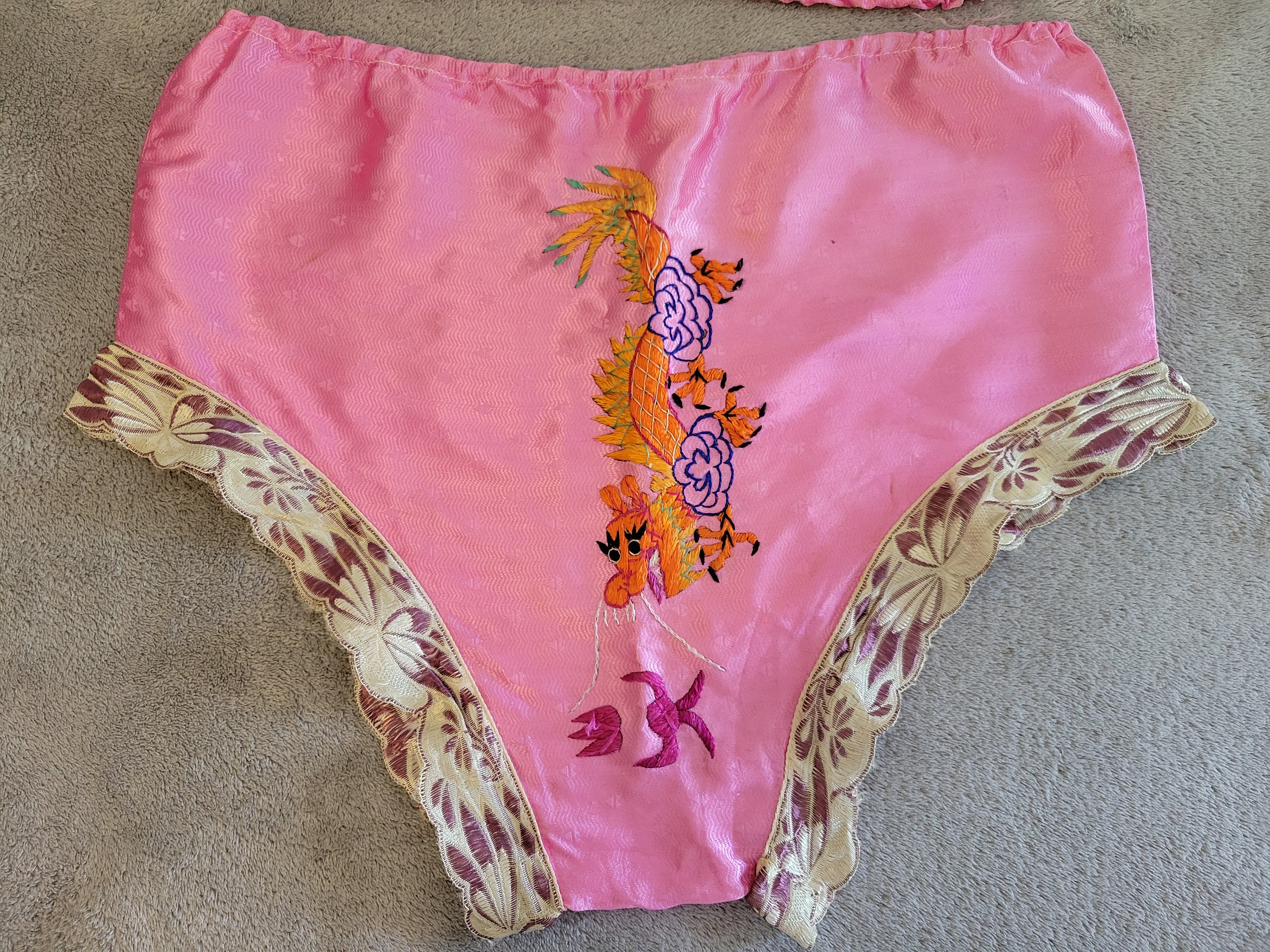 Vintage 1940s 50s Sweetheart Souvenir Lingerie Set