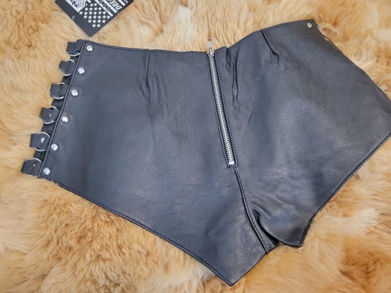 Vintage 1990s Leather Hot Pants Y2K Peekaboo Leat… - image 9