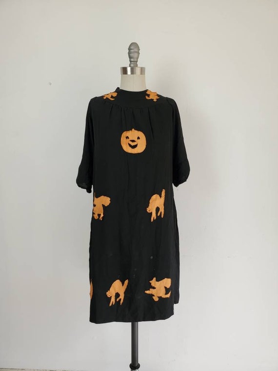 Vintage Antique Halloween Dress • Spooky Silhouett